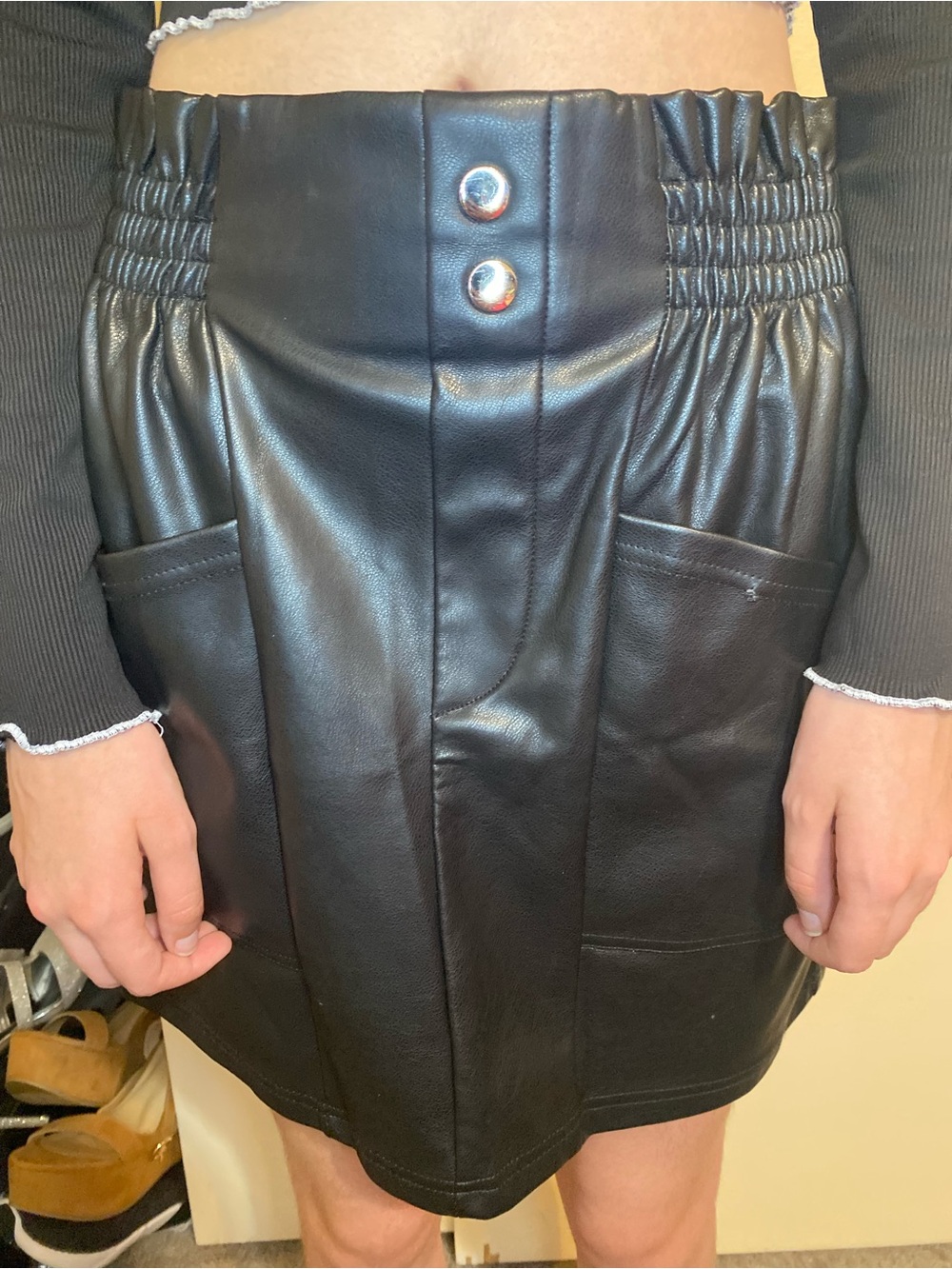 Black Faux Leather Mini Skirt with Front Pockets size small - Picture 11 of 11